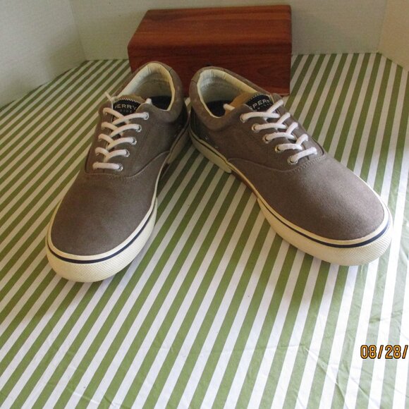 Sperry Top Sider Sneakers - Picture 9 of 16